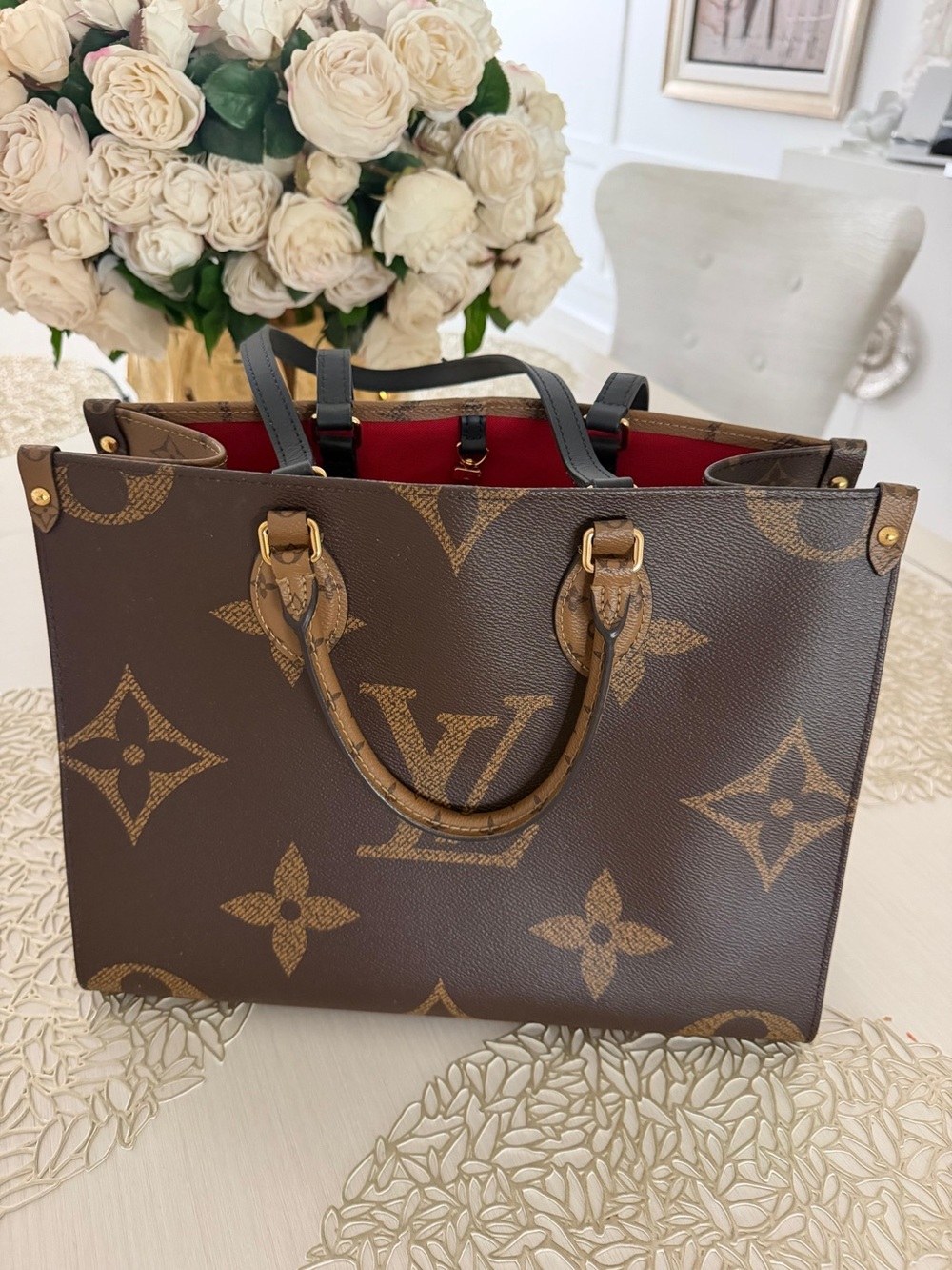 Louis Vuitton OnTheGo MM